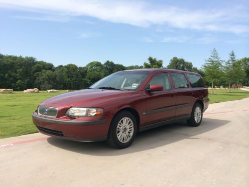 2004 ruby red volvo v70 5 cyl 2.4 wagon 4d - good condition - don&#039;t miss!