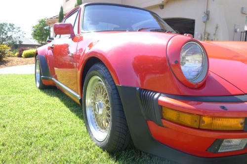 Porsche 930 excellent condition, collector quality, coupe, turbo, guards red
