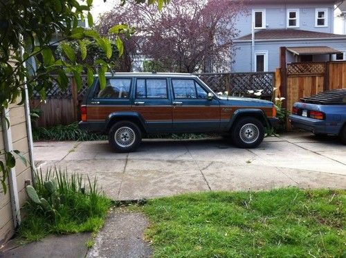 One owner mint condition 1991 jeep cherokee briarwood sport utility 4-door 4.0l