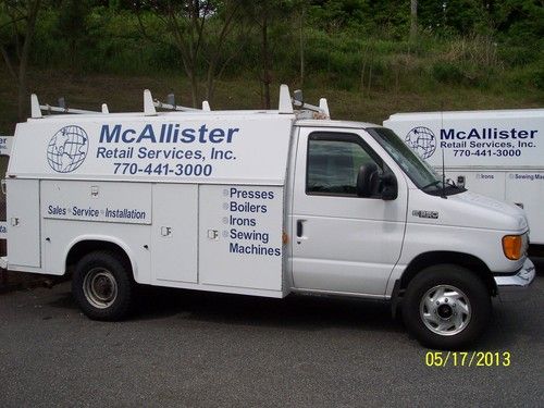 2003 ford e350 super duty with plumbers box