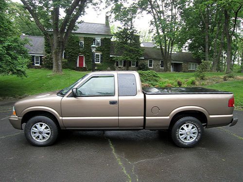 2002 gmc sonoma sls extended cab pickup 3-door 4.3l...with no reserve