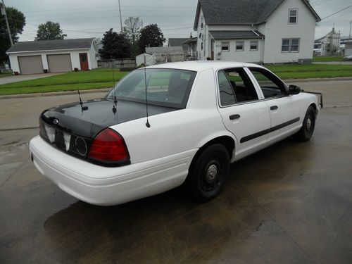 Cars For Sale Knoxville Tn >> Sell used 2005 Ford Crown Victoria Police Interceptor Grand Marquis 4.6 Cop Car A/C Auto in ... Cars For Sale Knoxville Tn >> Sell used 2005 Ford Crown Victoria Police Interceptor Grand Marquis 4.6 Cop Car A/C Auto in ...