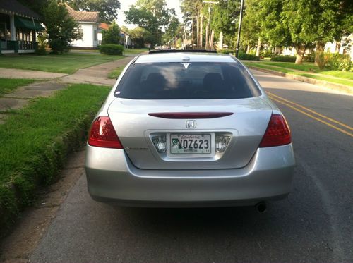 Sell Used 2007 Honda Accord Exl Silver 99000 Miles