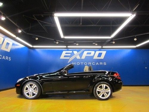 Mercedes-benz slk300 roadster heated seats scarfs ipod cd changer low miles!