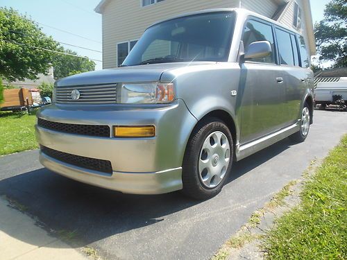 Sell used 2006 Scion xB automatic car vehicle silver 64Kml ... Sell used 2006 Scion xB automatic car vehicle silver 64Kml ...