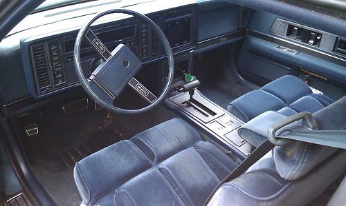 1986 buick riviera luxury coupe 2-door 3.8l