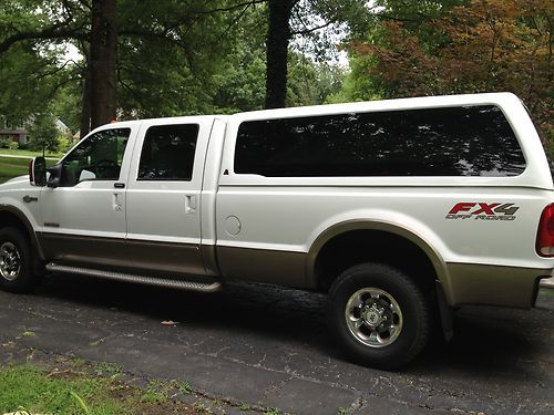 Ford f-350 4x4 king ranch 6.0 white 8' bed w/ leer topper