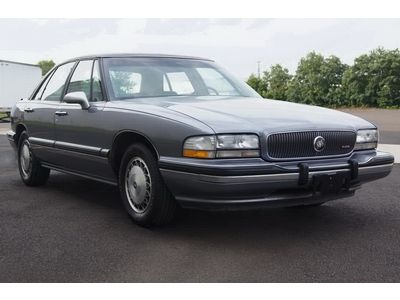 Limited 40k original miles leather xtra clean runs drives great must see