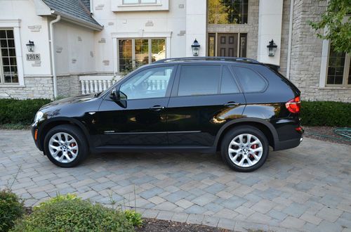 2011 bmw x 5 3.5 navigation system only17376 miles, full loaded