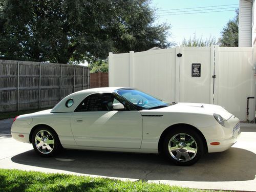 2003 ford thunderbird premium*one owner*low miles*mint condition