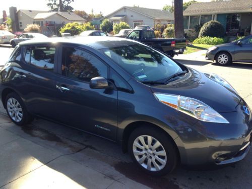 2013 nissan leaf model s hatchback 4-door