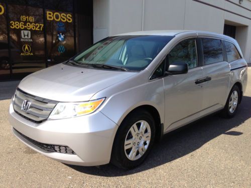 2011 honda odyssey lx *15k* no reserve immaculate condition