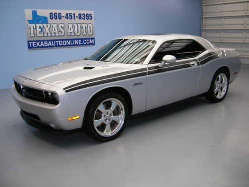 We finance! 2010 dodge challenger r/t classic roof nav heated leather texas auto