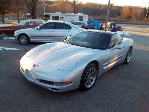 1999 chevy corvette 6 speed low mileage great carfax