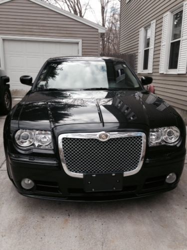 Chrysler 300 srt8