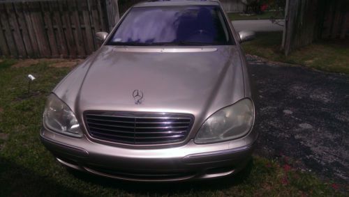 Mercedes benz 2002 great condition florida car, runs and looks great.