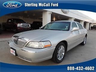 2010 lincoln town car 4dr sdn signature limited