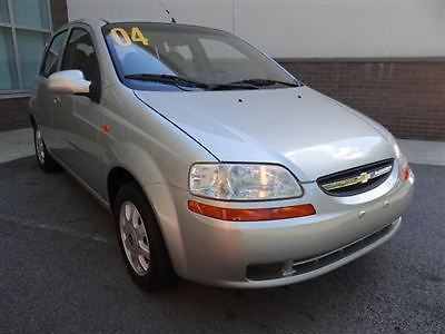 Chevrolet aveo 5dr hatchback ls low miles sedan automatic gasoline 1.6l 4 cyl en