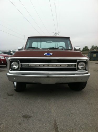 1970 chevrolet c-10 305, 2wd, custom, restored, automatic, no air, powersteering