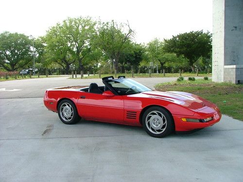 1994 corvette convertible excellent condition, garaged and never seen rain
