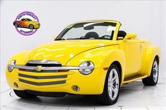 2005 chevrolet ssr 6.0l v8,chrome wheels,carpeted bed w/wood slats,gauges