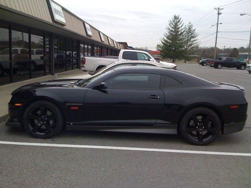 Black chevy camero