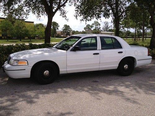 2000 ford crown victoria p-71 police interceptor, one owner, new tires