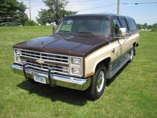 Used Chevy Silverado 2500 >> Purchase used 1987 Chevrolet R20 Suburban Silverado Sport ... Used Chevy Silverado 2500 >> Purchase used 1987 Chevrolet R20 Suburban Silverado Sport ...