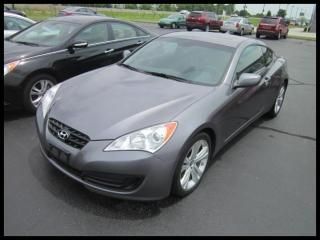2010 hyundai genesis coupe /2.0t/ auto /1- owner / hyundai certified / excellent