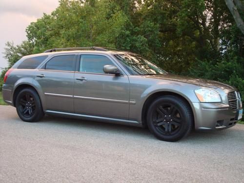Purchase Used 2005 Dodge Magnum R T Wagon 4 Door 5 7l In Franklin Ohio United States