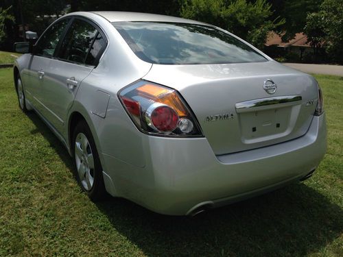 2008 nissan altima  2.5l nice equipped 77k miles lowest price everywhere!!!