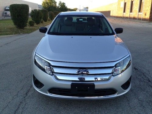 2012 ford  fusion s sedan 4-door 2.5l-automatic-extra clean