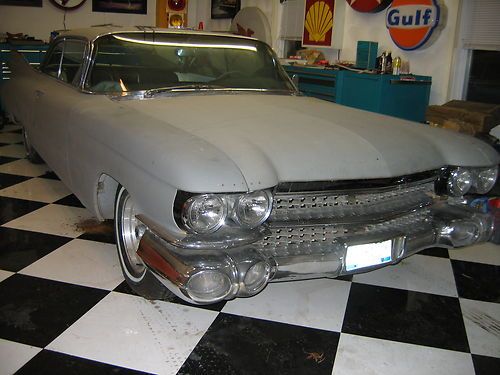1959 cadillac coup running driving project car complete new drivetrain complete.