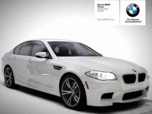 2013 bmw m5 4dr sdn low mileage 4.4l sunroof  	7-speed a/t rear air