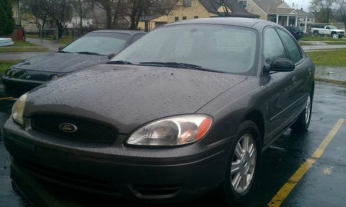 2004 ford taurus sel fully loaded very great car  (by owner)