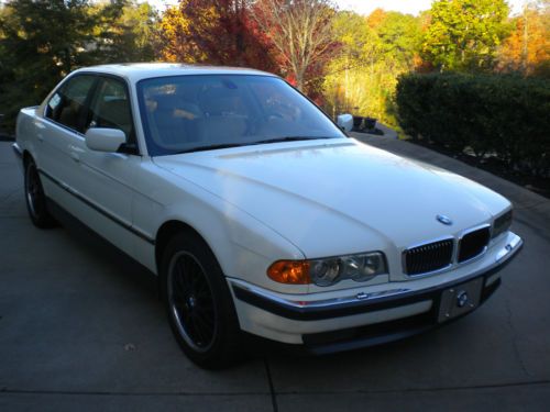 2000 bmw 740i base sedan 4-door 4.4l