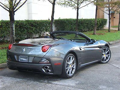 2010 ferrari california grigio silverstone- black, 10k mls.