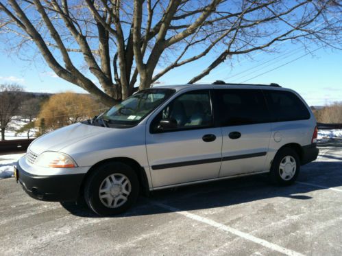 2001 ford windstar lx mini passenger van, with only  82000 miles