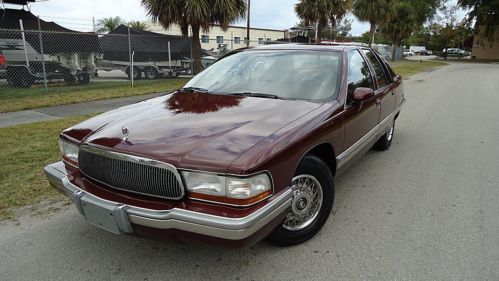 1992 buick roadmaster limited , low miles and super clean , rare colors