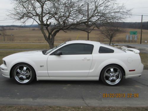 2007 ford mustang gt coupe 2-door 4.6l