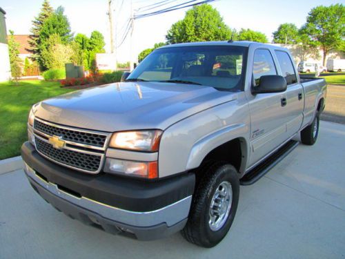 Duramax turbo diesel !4x4 !long bed ! lt !warranty !leather!  just serviced ! 05