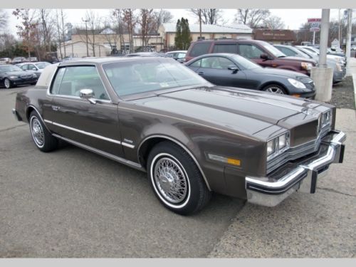 1984 oldsmobile toronado brougham automatic 2-door coupe