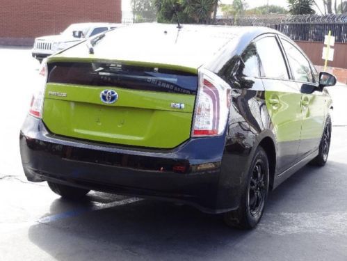 2014 toyota prius damaged repairable economical only 8k miles priced to sell!!