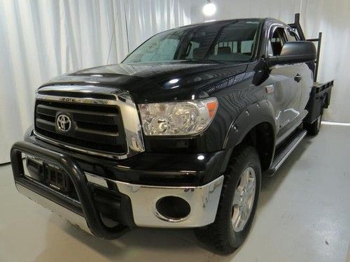 2011 toyota tundra sr5 crew cab pickup 4-door 5.7l