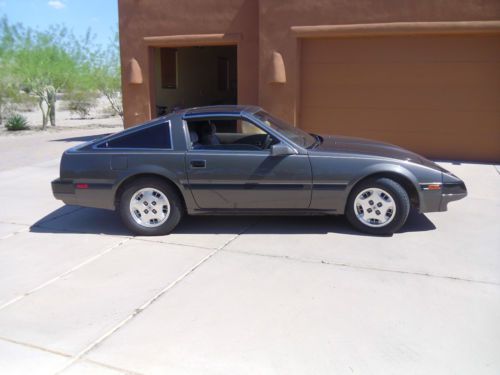 1985 Nissan 300ZX Charcoal Base Coupe 2-Door 3.0L, image 3