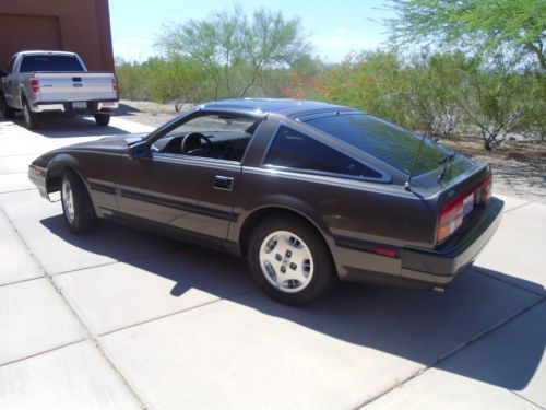 1985 Nissan 300ZX Charcoal Base Coupe 2-Door 3.0L, image 4
