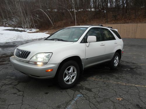 2001 lexus rx300 awd sport utility 4-door 3.0l immaculate condition no reserve!!