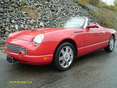 Beautiful ford thunderbird, all options, speedster tonneau cover, summers here!