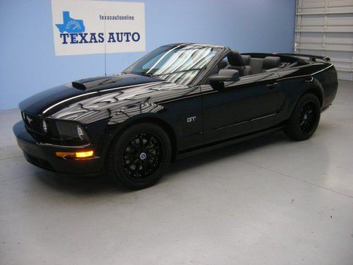 We finance!!!  2008 ford mustang gt premium convertible 5-speed rspoiler shaker