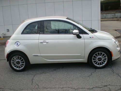 2012 fiat 500c lounge cabrio   low miles...better than new